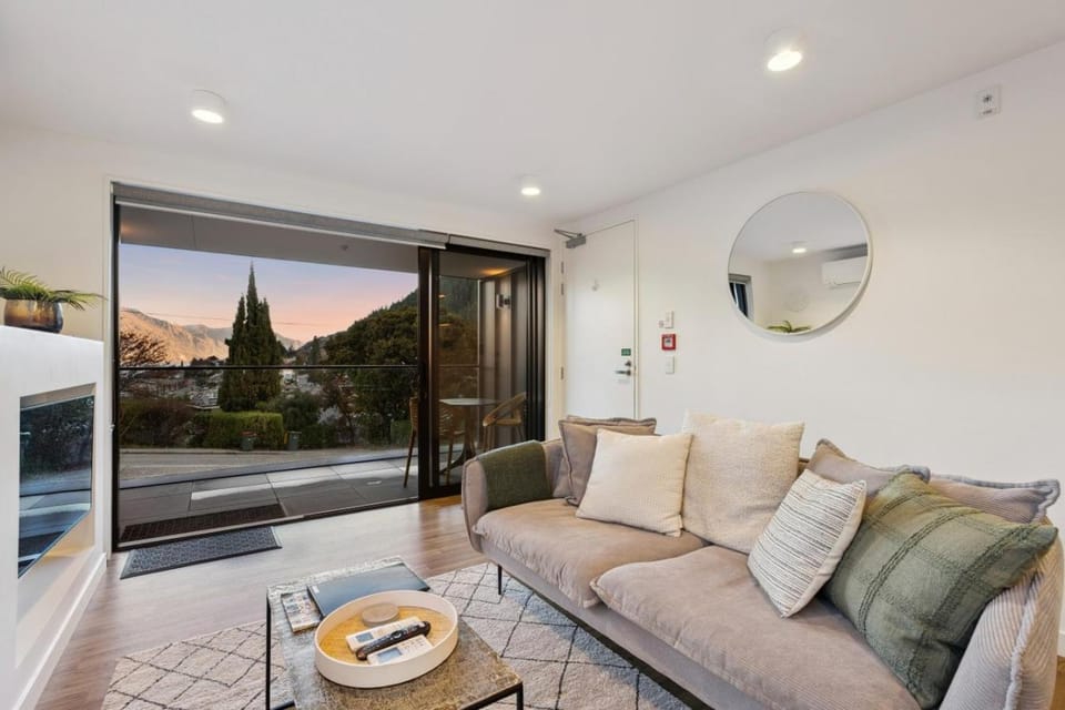 Queenstown Quarters - Residence II Apartment in Queenstown