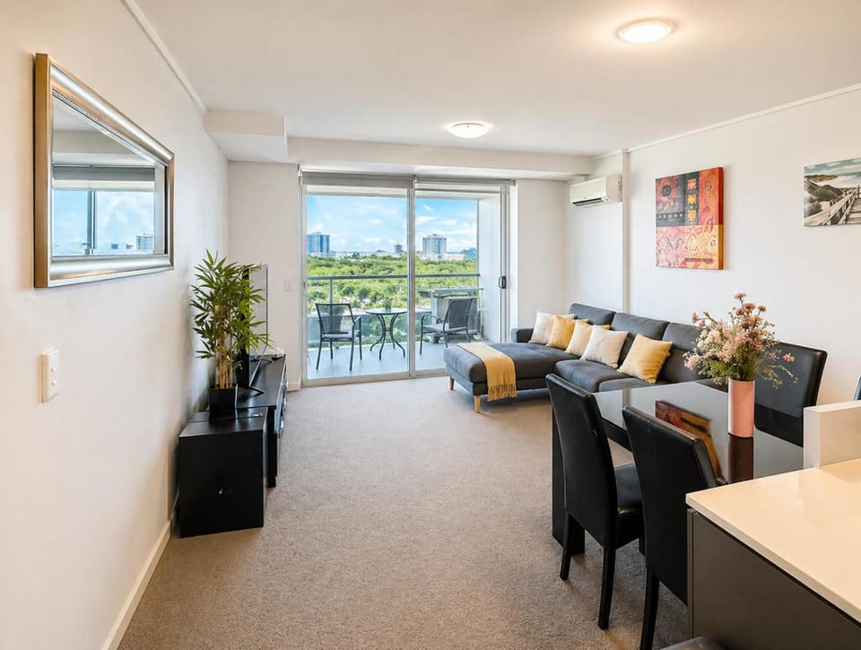 View (from property/room), Living room, Dining area