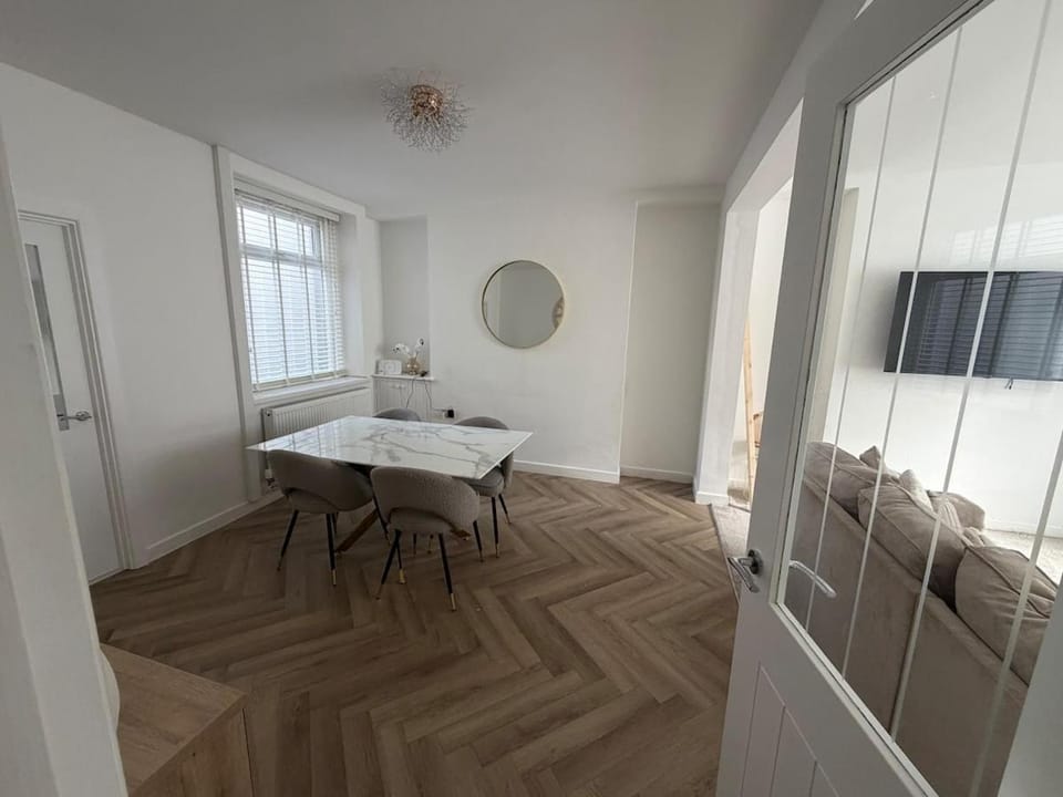 Your South Wales adventure base - Sleeps 7 House in Merthyr Tydfil