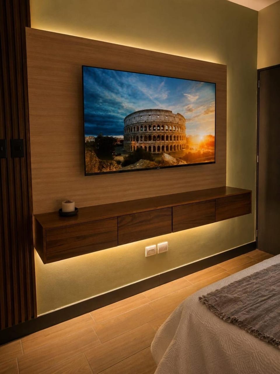 TV and multimedia, Photo of the whole room, Bedroom