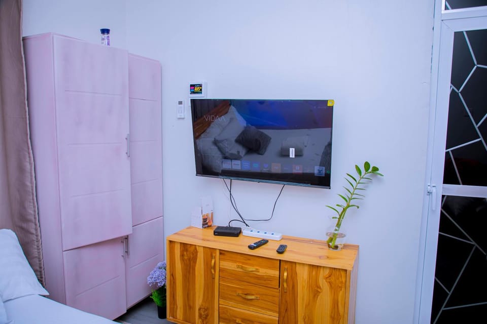 ExtraMile Apartments - Cozy Studio Apartment in Tanzania