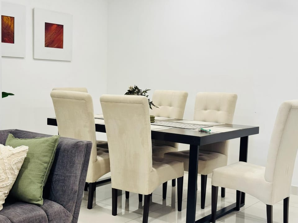 Urban Retreat, 2Bedroom Apartment in Inner Colombo Apartment in Western Province