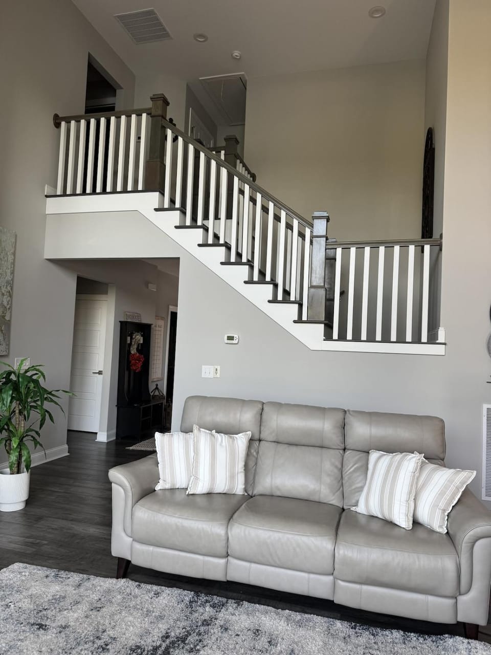 Lake House with Hot Tub & Optional Pontoon Rental House in Leesville