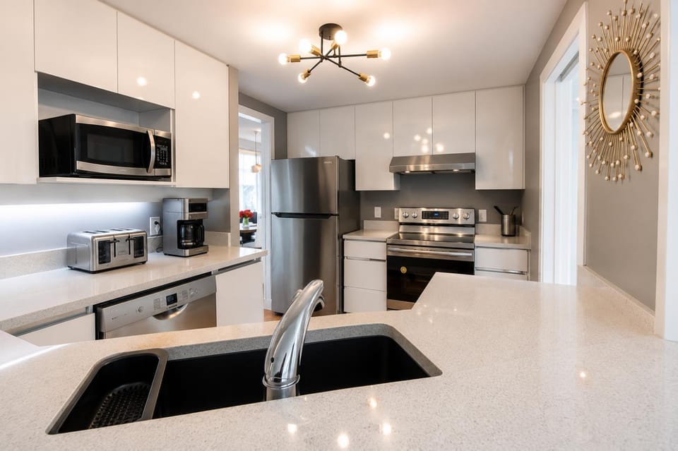 Kitchen or kitchenette, kitchen, kitchen