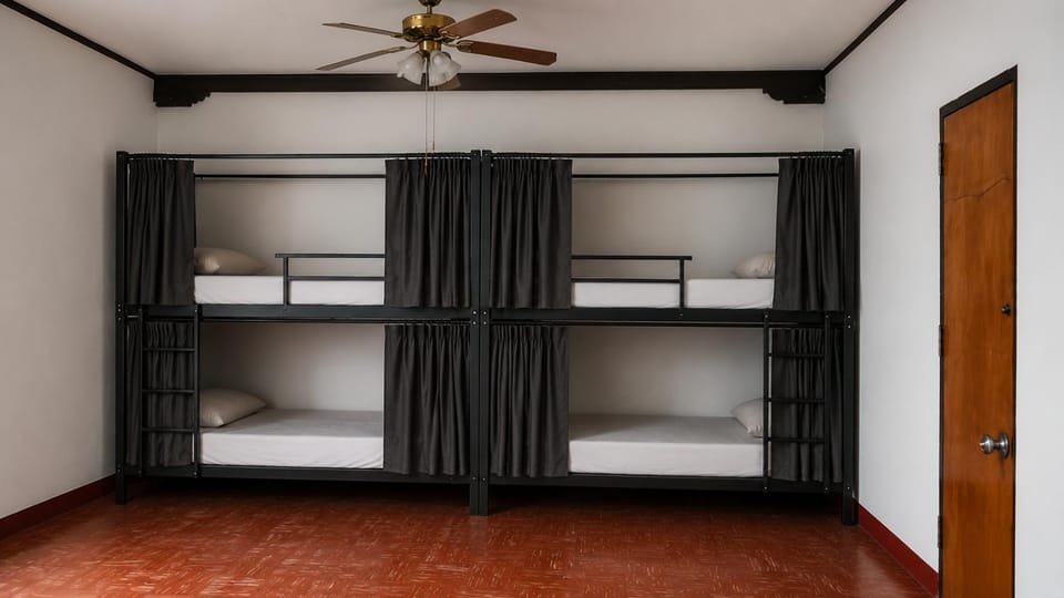 Casa Mundo Verde - Local Hostel Bed and Breakfast in Nicaragua