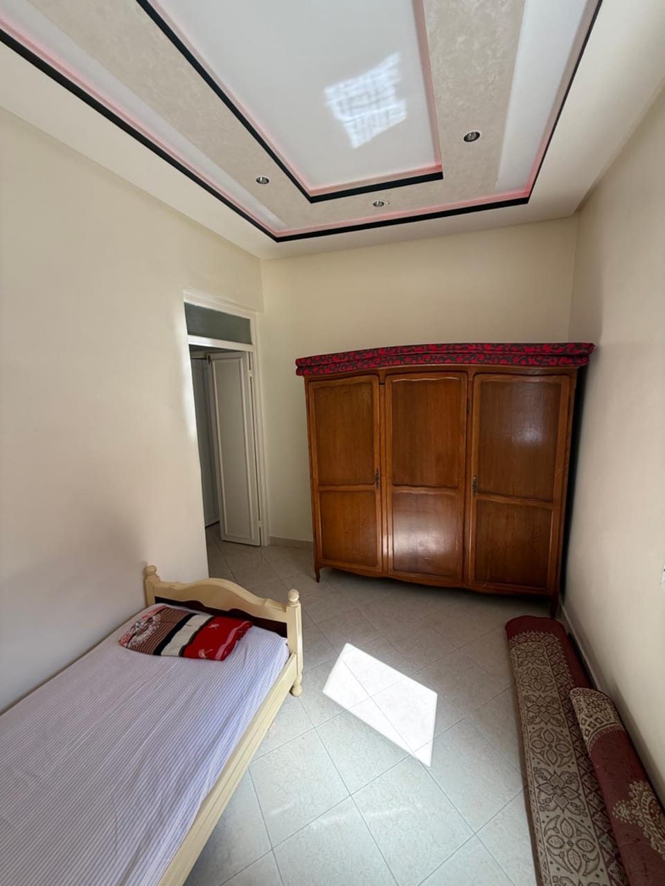 Bed, Photo of the whole room, Bedroom, wardrobe