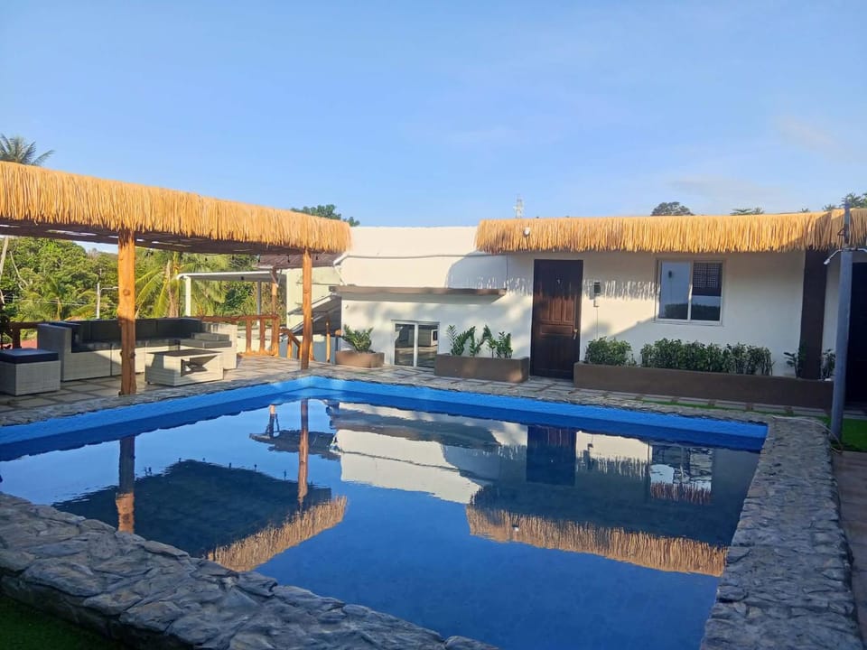 Toilet, BBQ facilities, Swimming pool