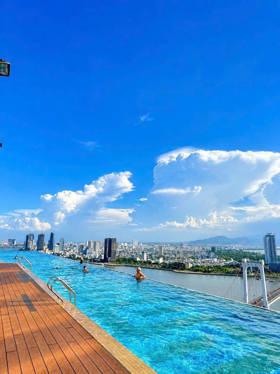 Day, People, Swimming pool, group of guests
