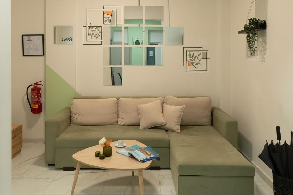 The City Vibe Stylish 3BR Balcony in Thesaloniki Apartment in Thessaloniki