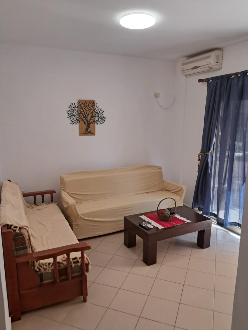 Living room, air conditioner