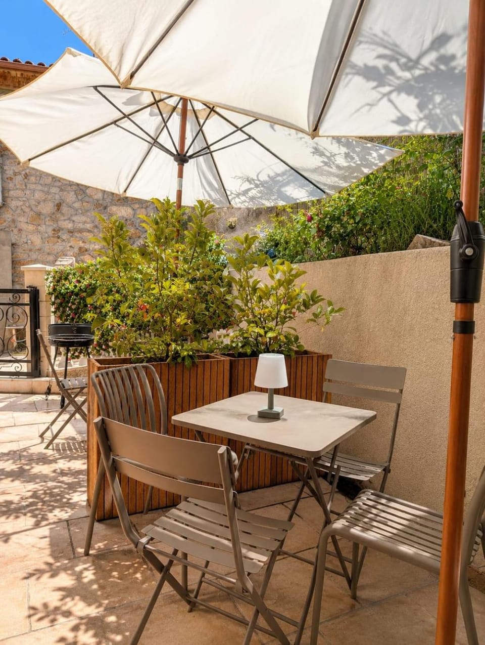 Property building, Patio, BBQ facilities, BBQ facilities, Balcony/Terrace, Breakfast
