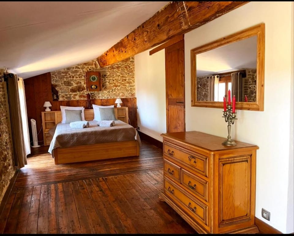 la grange exotique Apartment in Occitanie