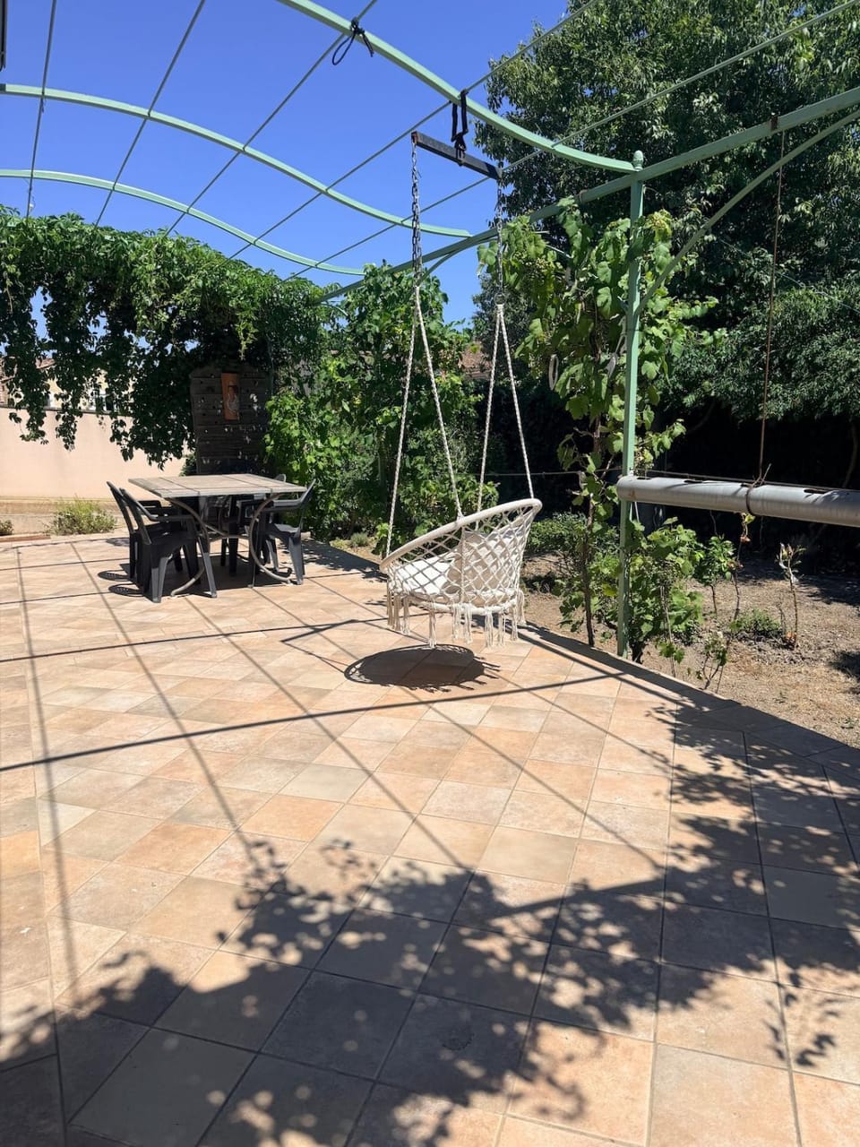 Quiet, bright villa Villa in Arles