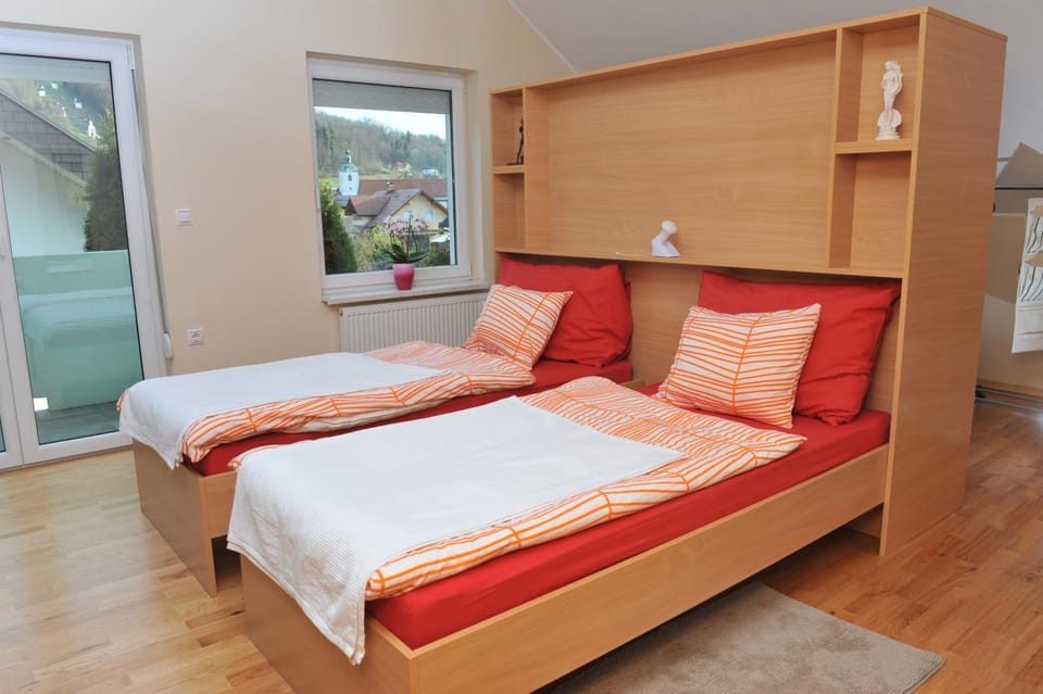 Bedroom, Landmark view