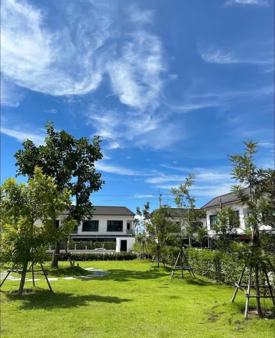 Newly renovated 3BR villa for 3-6 people in central Pattaya Villa in Pattaya City