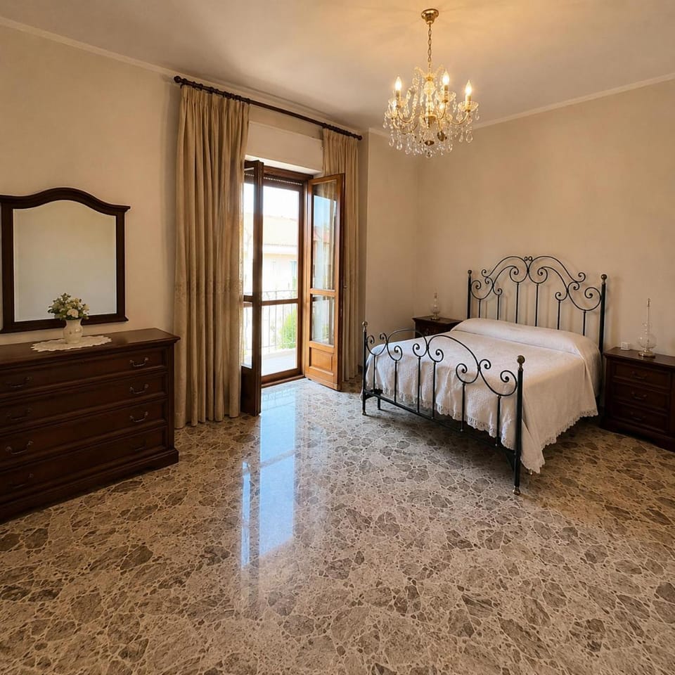 Hera's touch apartment Apartment in Campania