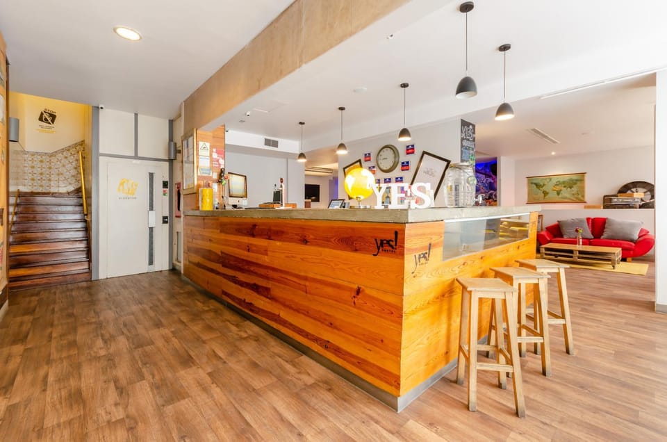 Lounge or bar