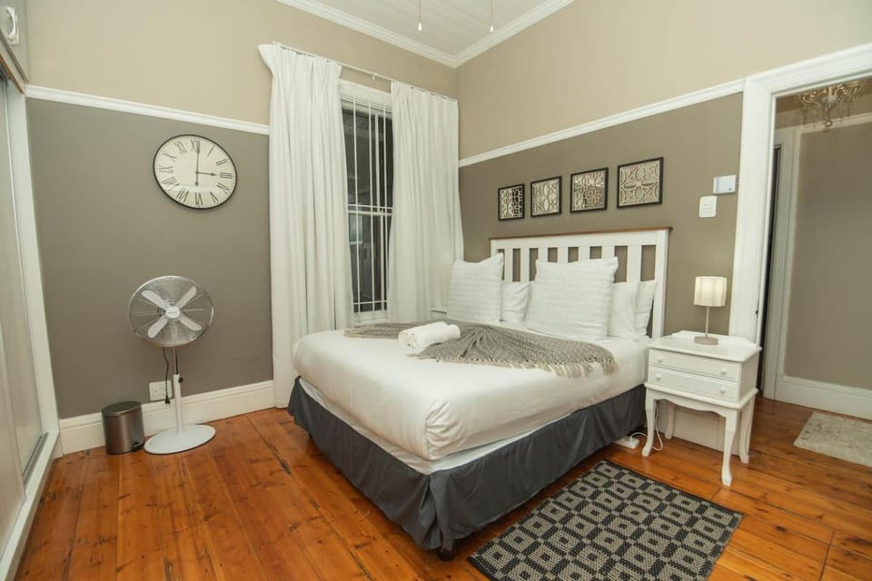 Crown Oak House in Port Elizabeth