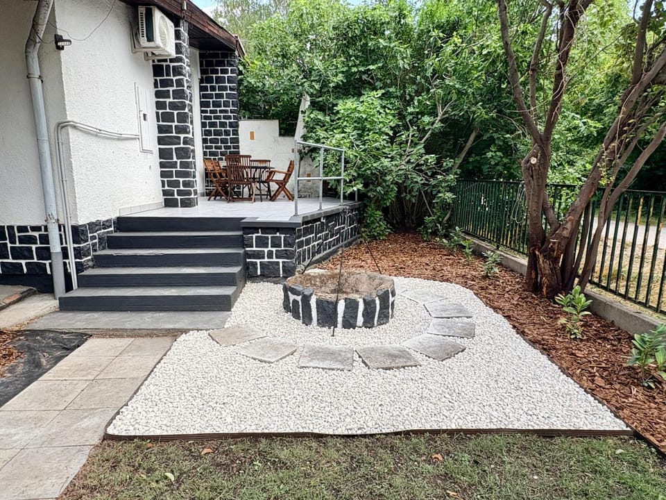 Garden, Balcony/Terrace