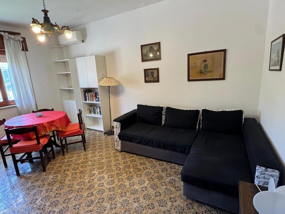 Happy Rock Apartment in Formia