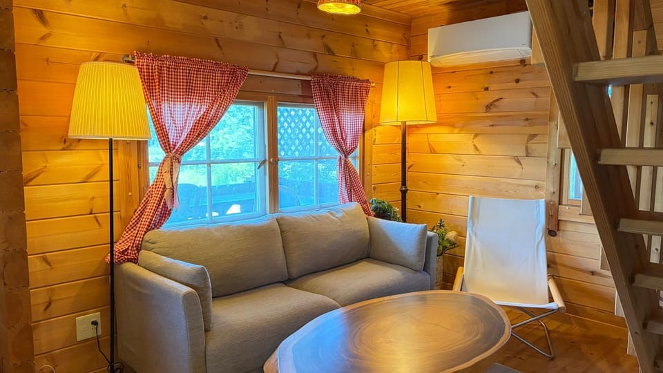 Hira Retreat 比良里 House in Shiga, Japan