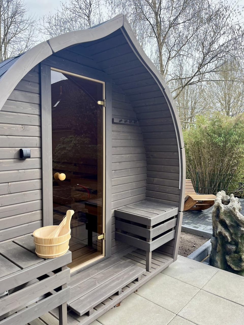Garden, Sauna