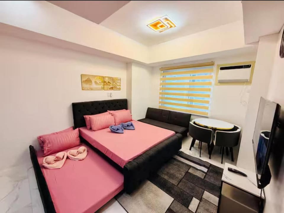 Best Hotel In Eastwood - Eastwood Hotel Suite B - By Fal Premiere Hotel in Pasig