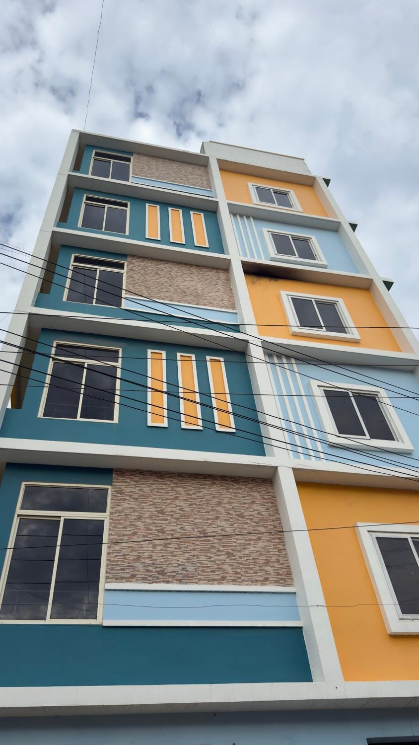 Govinda Nivas Homestay- Appartement with Fridge ,AC ,Geyser, Sofa, Separate puja room ,WIFI ,TV, Lift and 24 hours check-out Vacation rental in Tirupati