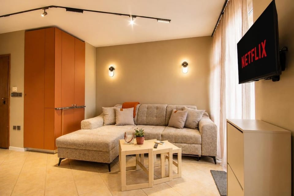 Sea Garden Apartment City Center 1 BR Apartment in Varna