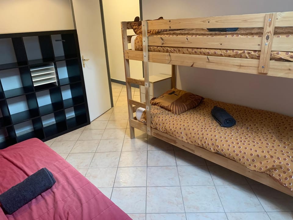Bed, Photo of the whole room, Bedroom, bunk bed