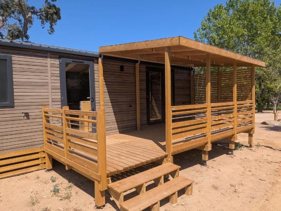 Mobilhome camping des chenes Campground/ 
RV Resort in Porto-Vecchio