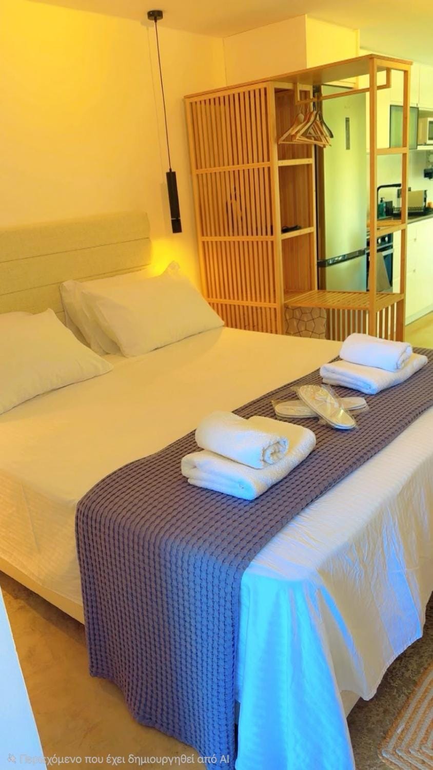 Bed, Bedroom, towels, wardrobe