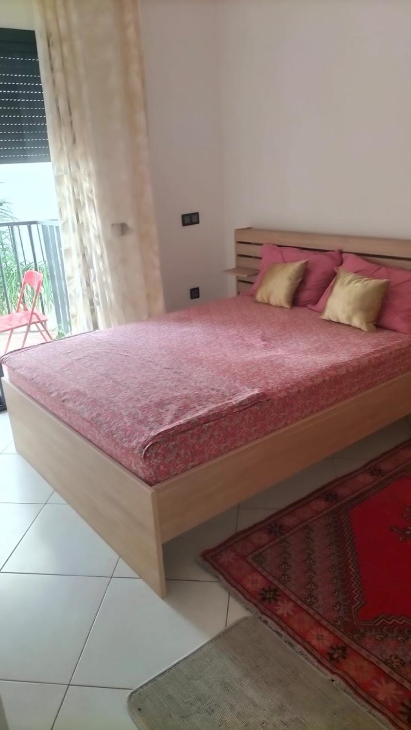 Appartement Familial avec Piscine, Parking Gratuit et Plage à 7 min Apartment in Casablanca-Settat