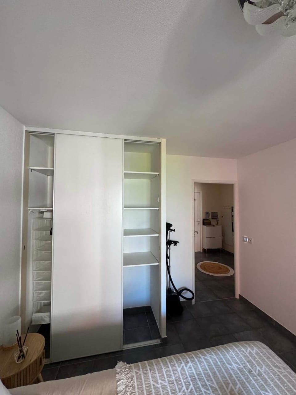 Appartement moderne avec terrasse, parking et clim Apartment in Nice