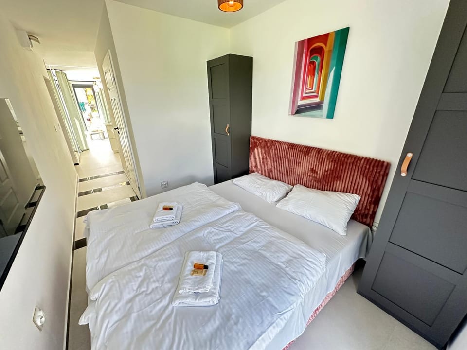 Bed, Photo of the whole room, Bedroom, towels, wardrobe