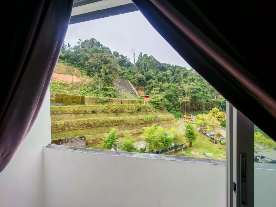 View (from property/room), Mountain view