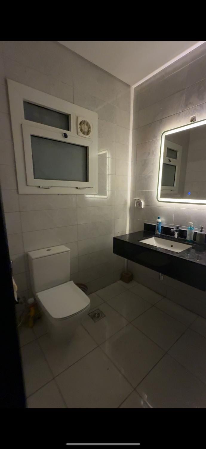 شقه فندقيه العالمين الحي اللاتيني بحري الطريق علي اللاجون Apartment in Egypt