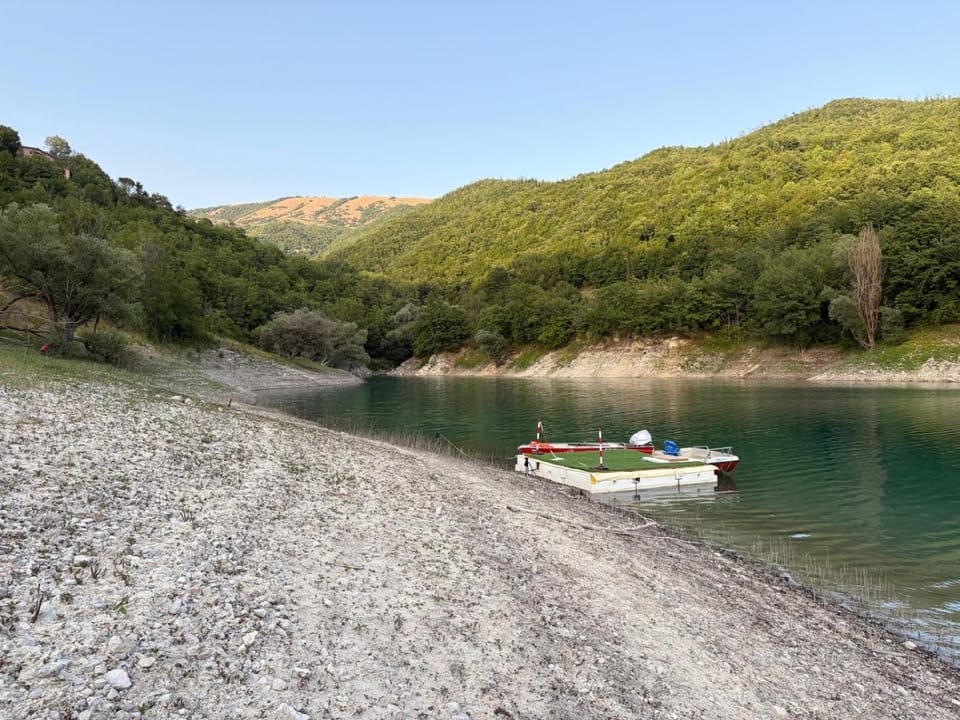 Lake and Friends Apartment in Lazio