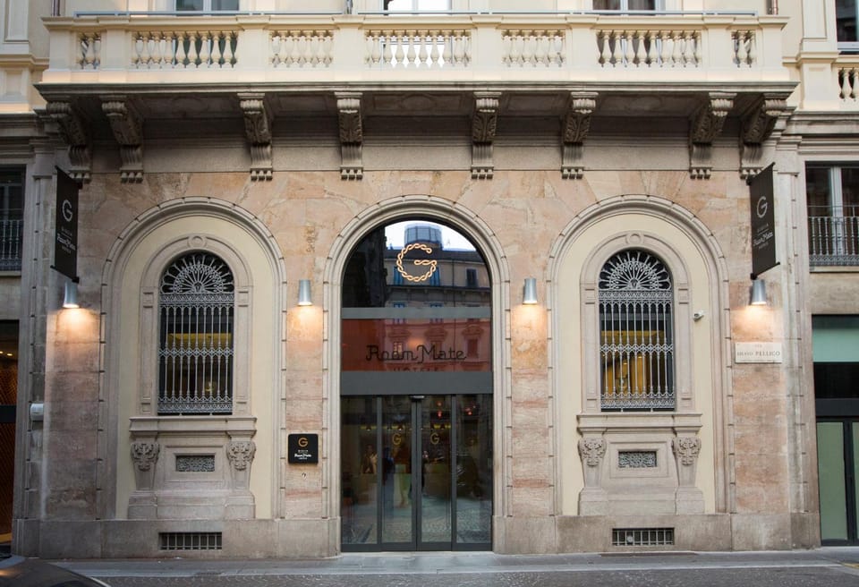 Facade/entrance