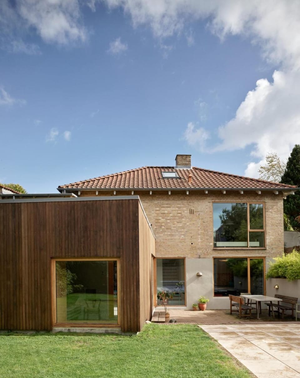 Architect-designed villa with pool close to downtown Villa in Aarhus