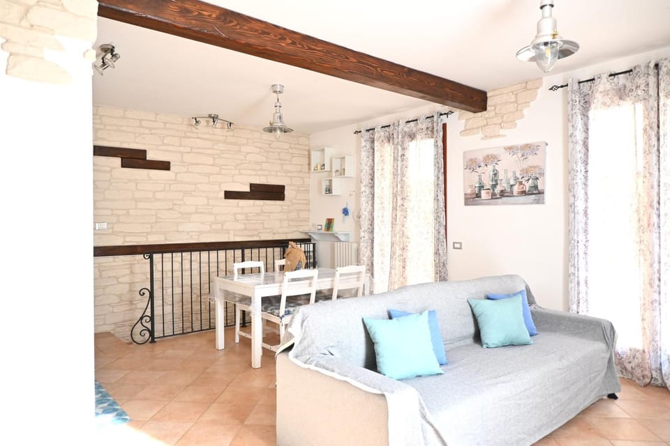 S377- Sirolo, ampio bilocale con giardino Apartment in Marche