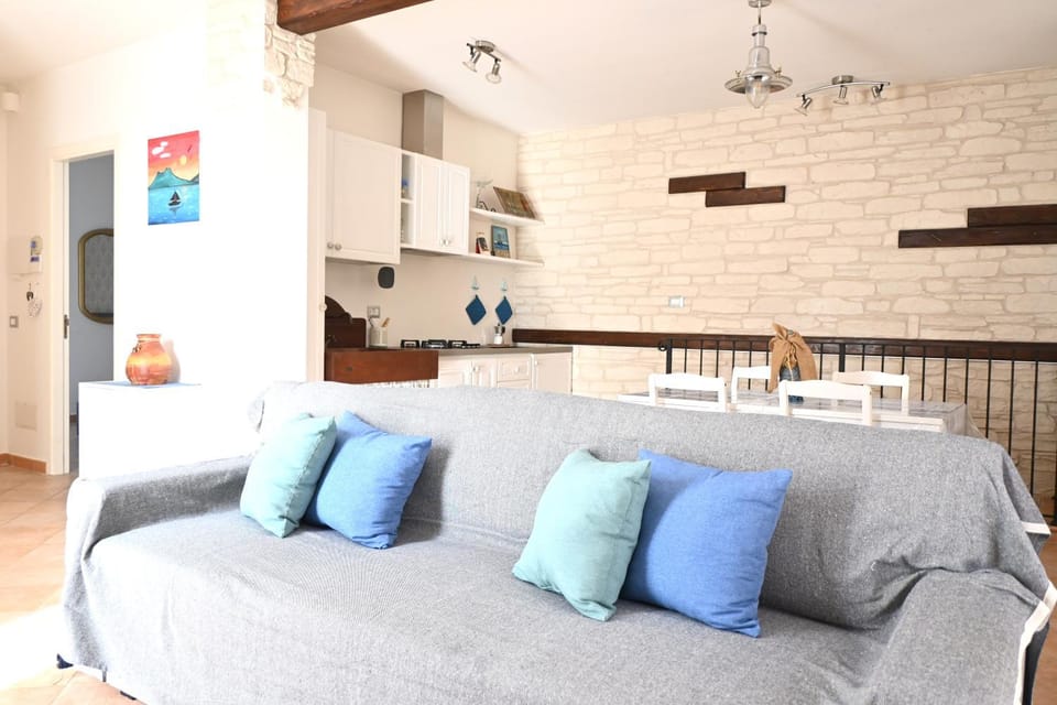 S377- Sirolo, ampio bilocale con giardino Apartment in Marche