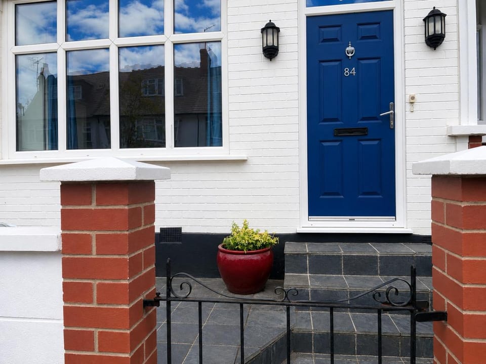 Edencourt Apartment Apartment in London Borough of Croydon