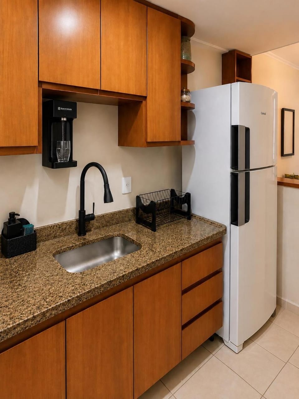Coffee/tea facilities, Kitchen or kitchenette, microwave, oven, stove, toaster