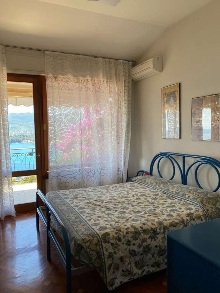 Portofino Terrace - villa panoramica con piscina condivisa Villa in Rapallo