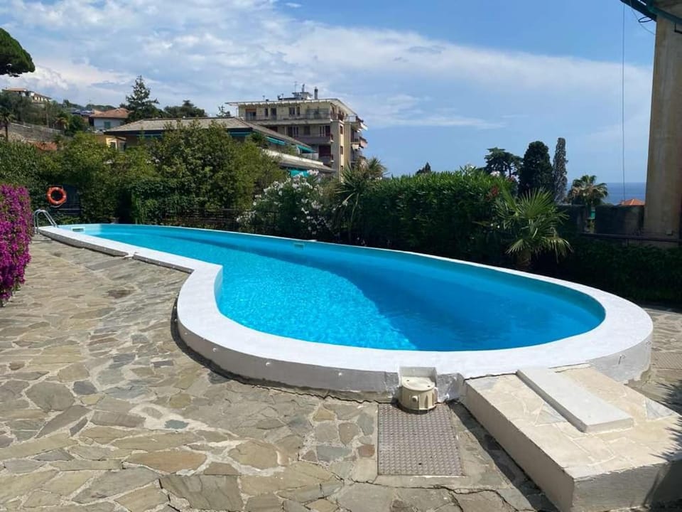 Portofino Terrace - villa panoramica con piscina condivisa Villa in Rapallo