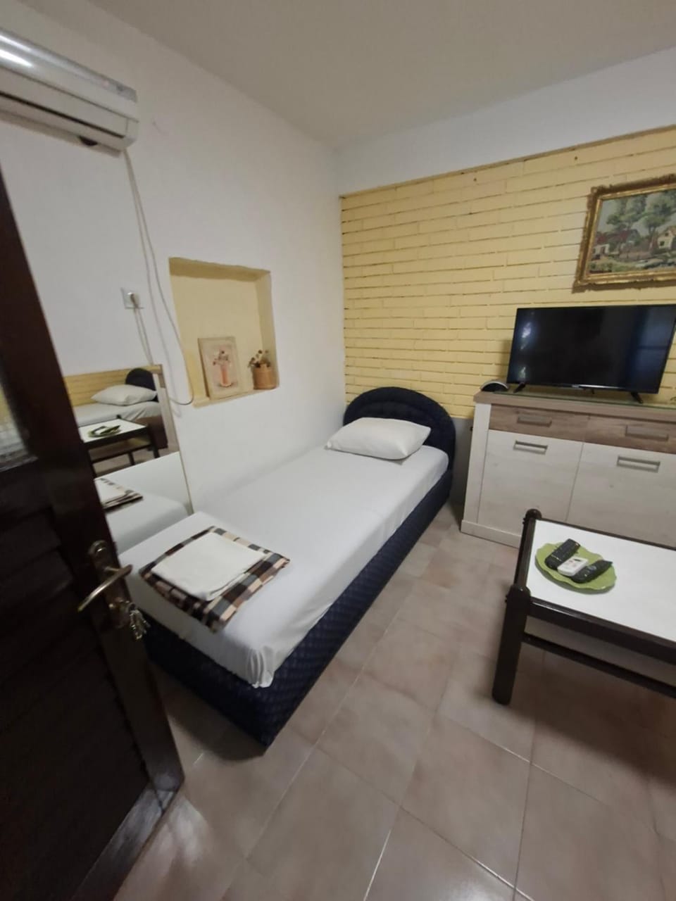 Zvis Apartment in Budva