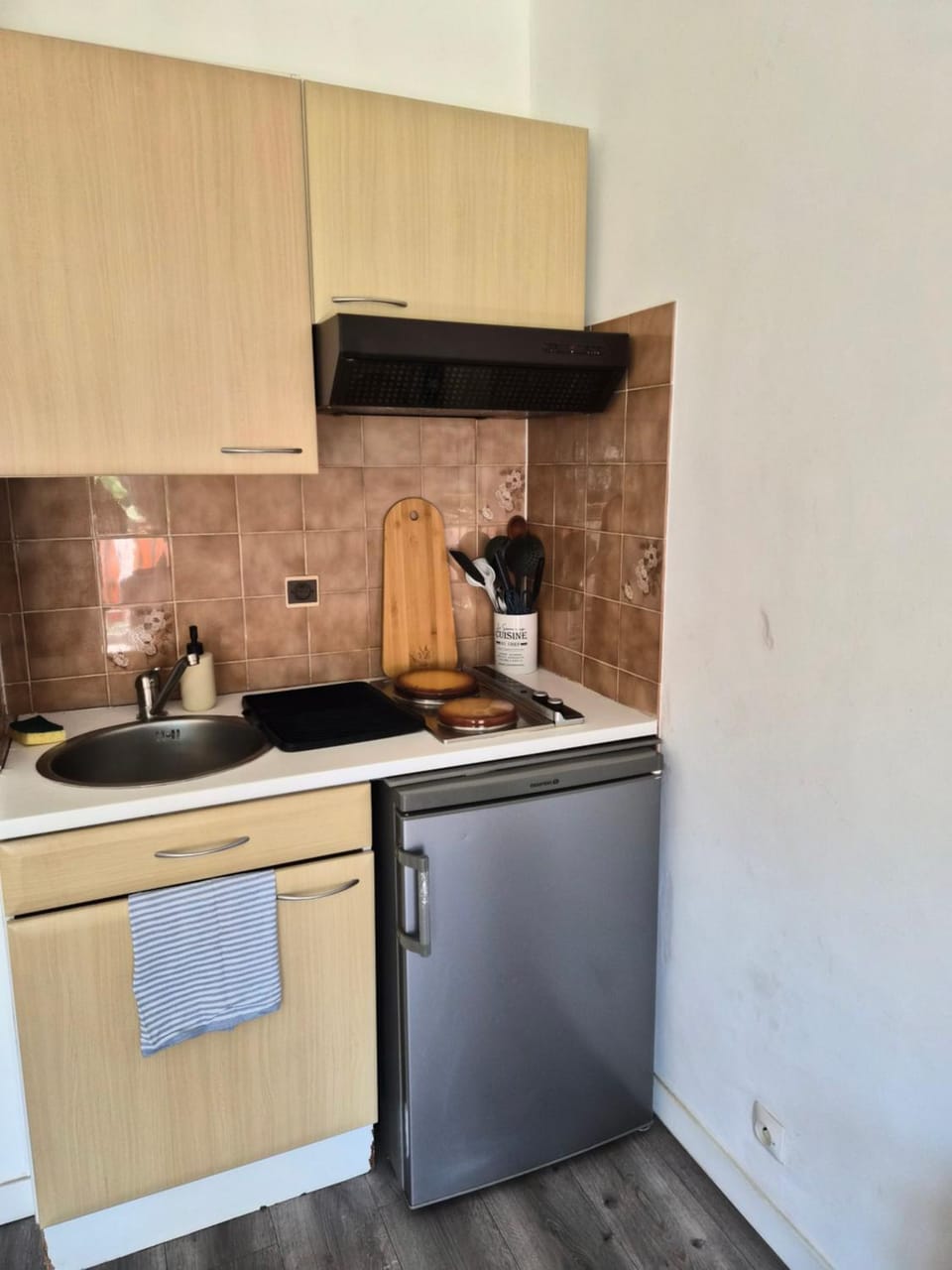 studio dans résidence avec piscine Apartment in Mandelieu-La Napoule
