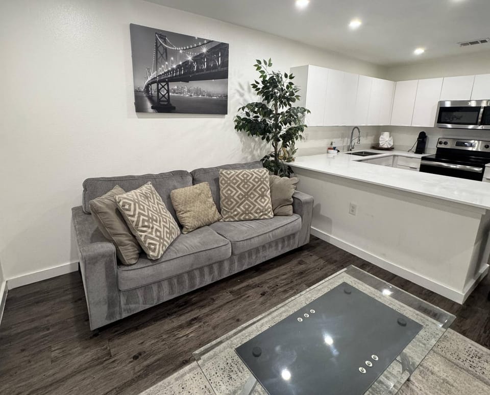 JN Dallas J1 Apartment in Dallas