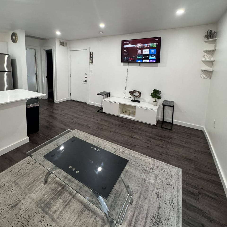 JN Dallas J1 Apartment in Dallas